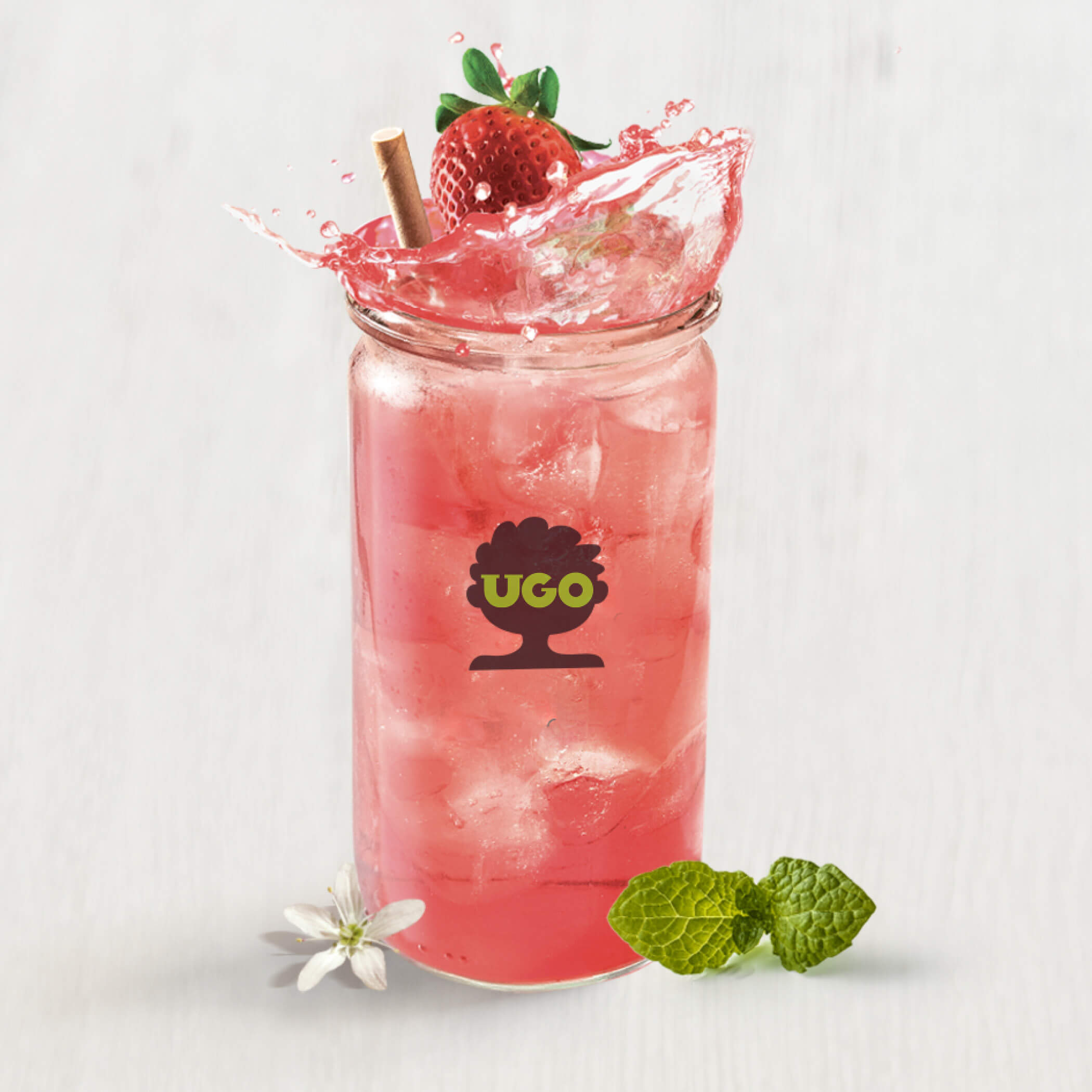 nas-produkt-ledovy-caj-jahoda-bucco